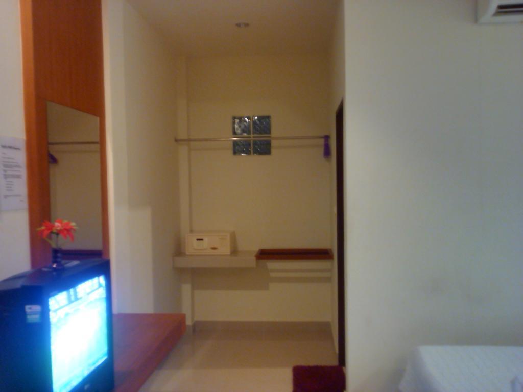 Modern Resort Haad Rin Exterior photo