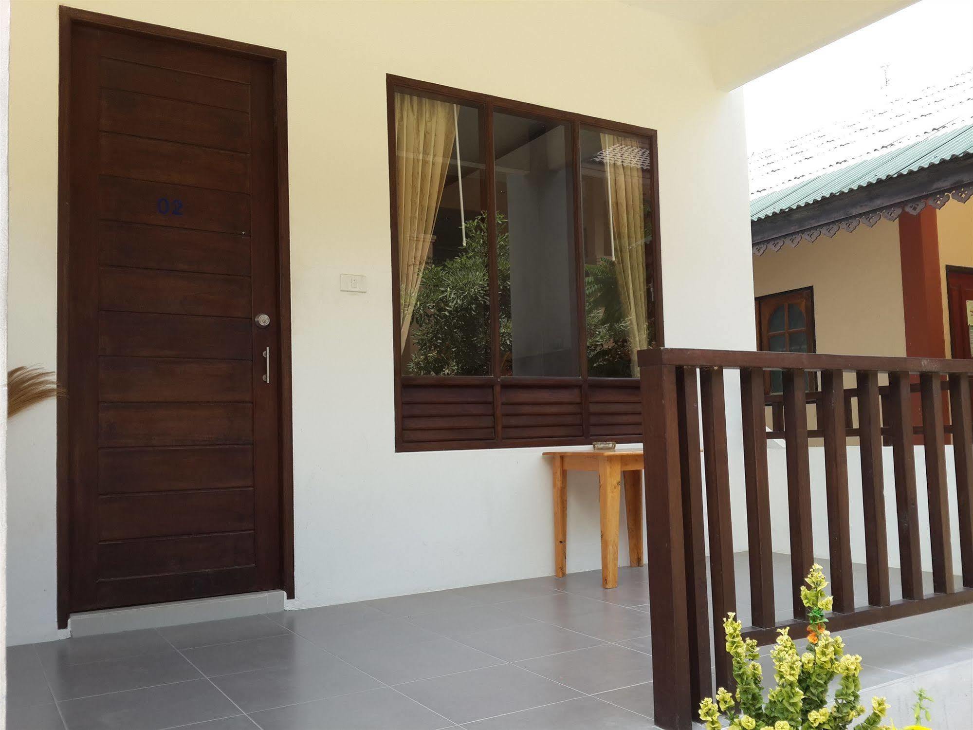 Modern Resort Haad Rin Exterior photo